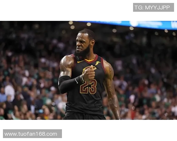 大卫-詹姆斯在CBA全明星赛中的非凡表现赢得全场掌声