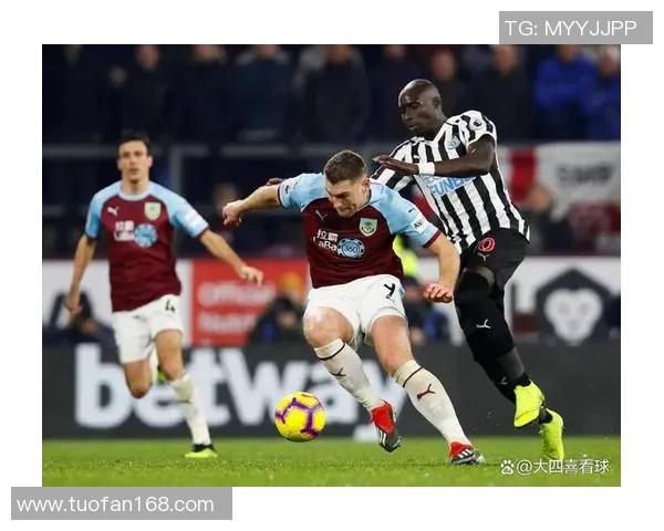 阿森纳客场逼平伯恩利，保持积分榜前四席位